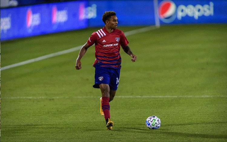 Bryan Reynolds ketika masih membela tim FC Dallas di pertandingan melawan Inter Miami di Toyota Stadium, Texas. (28/10/2020) (Jerome Miron/USA Today Sports/Reuters)