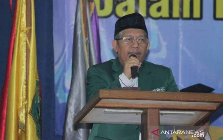 Ketua Umum Pengurus Besar Mathla'ul Anwar (PBMA) KH Ahmad Sadeli Karim