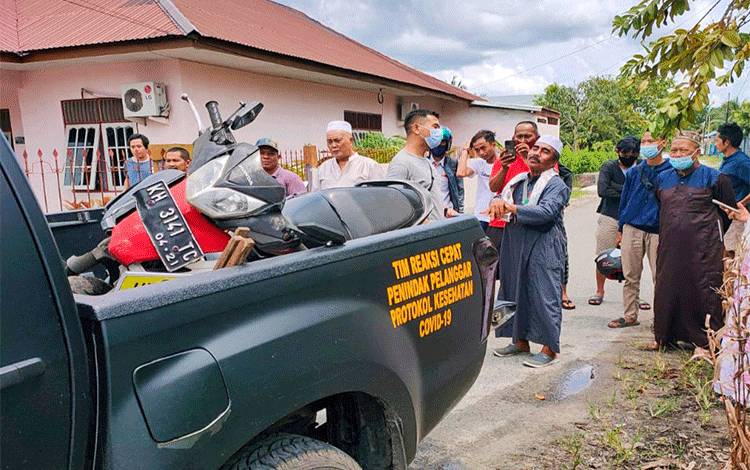 Pelaku pencurian beserta barang bukti diamankan Polsek Pahandut.