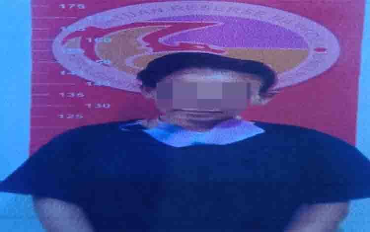 Agusriana alias Riana tersangka kasus sabu