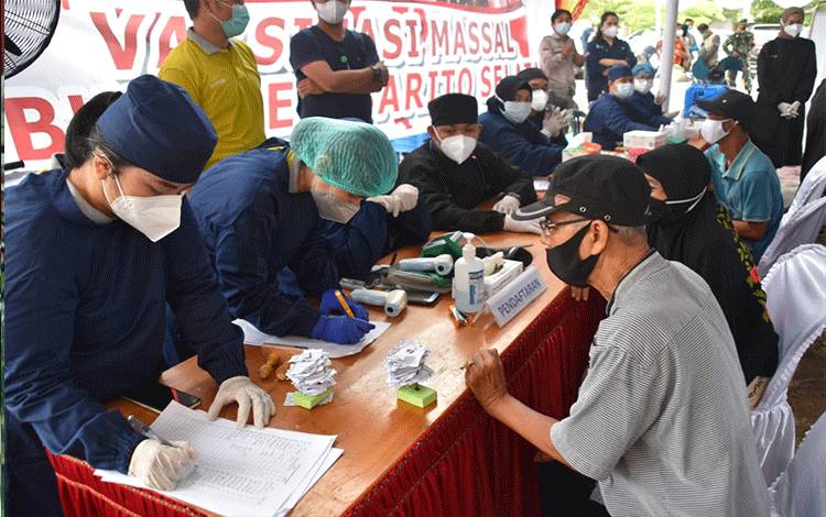 Vaksinasi massal di Kalimantan Tengah (Kalteng)