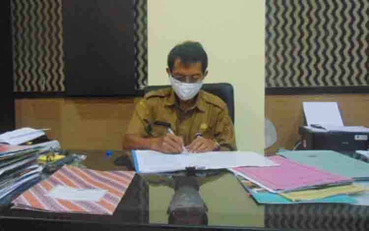Kepala BPKAD Kobar Rochim Hidayat
