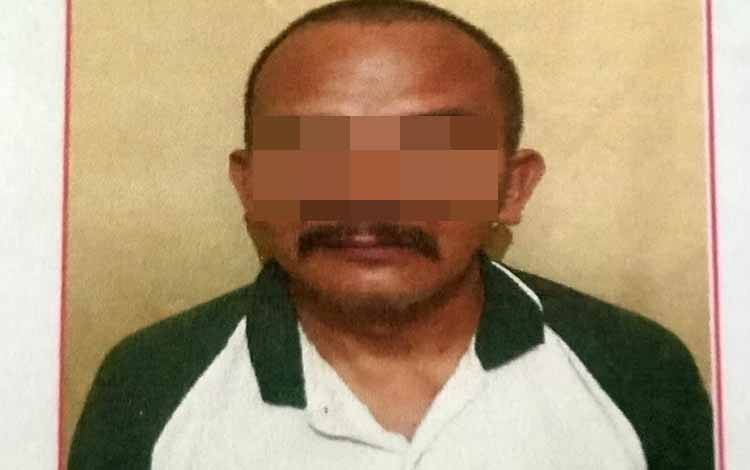 Achmad Jayadi alias Pak De (52) pembeli CPO hasil curian