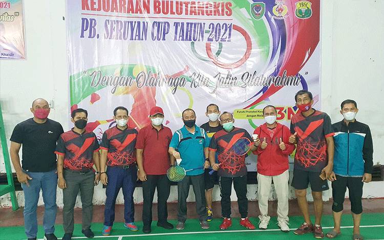 Bupati Seruyan Yulhaidir??saat??membuka kejuaraan bulutangkis PB Seruyan Cup 2021.