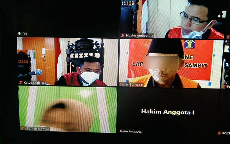 Supriatin alias Atin terdakwa kasus sabu.