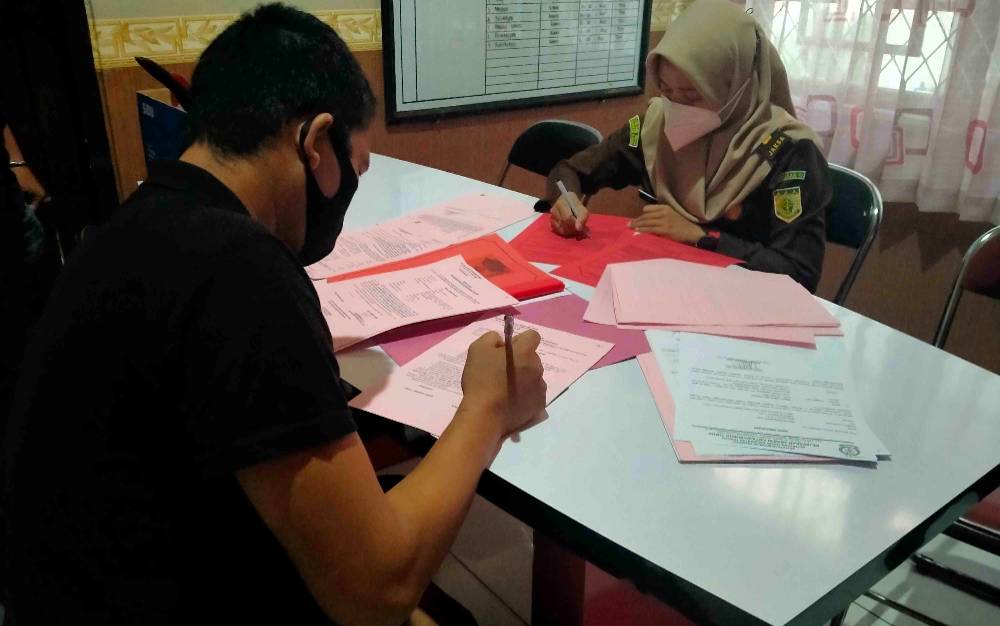 Abdul Karim tersangka kasus pencurian dengan kekerasan