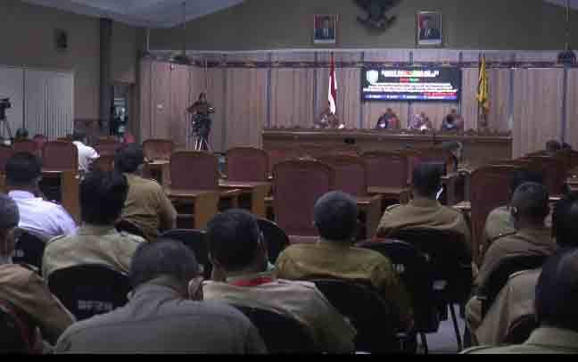 Rapat paripurna di DPRD Kotim.
