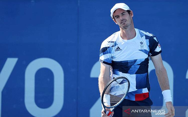 Reaksi Andy Murray ketika bertanding dalam perempat final tenis Olimpiade Tokyo 2020 di Ariake Tennis Park, Tokyo, Jepang, Rabu (28/7/2021). ANTARA/REUTERS/Lucy Nicholson/am.