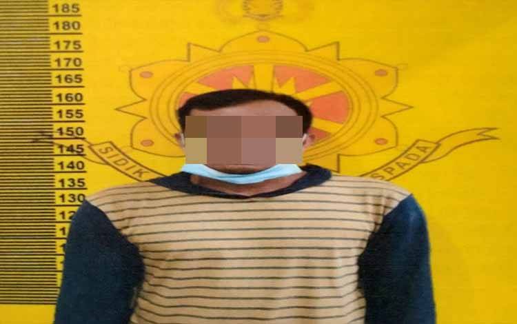 Ainal Abidin alias Inal penadah sawit curian