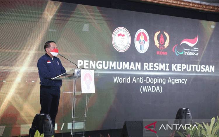 Menteri Pemuda dan Olahraga Zainudin Amali memberikan sambutan dalam acara pengumuman pembebasan sanksi Badan Anti-Doping Dunia (WADA) di Jakarta, Jumat (4/2/2022). (ANTARA/HO-Kemenpora)