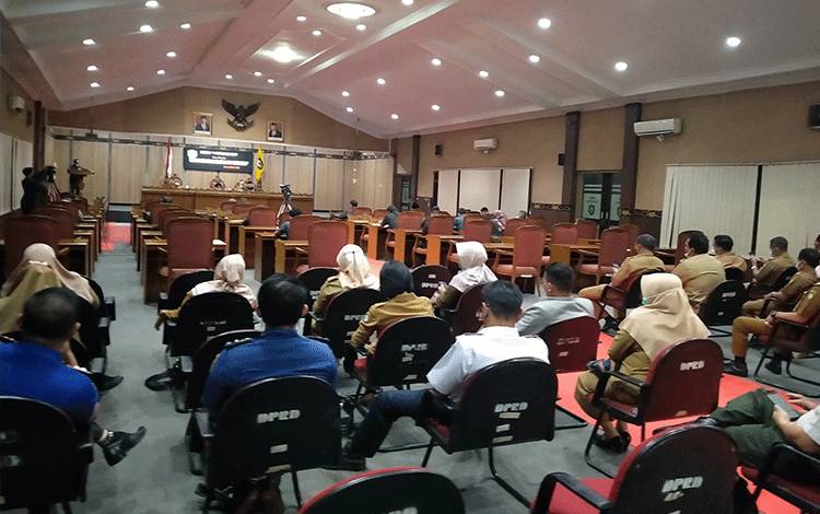 Rapat paripurna di DPRD Kotim.
