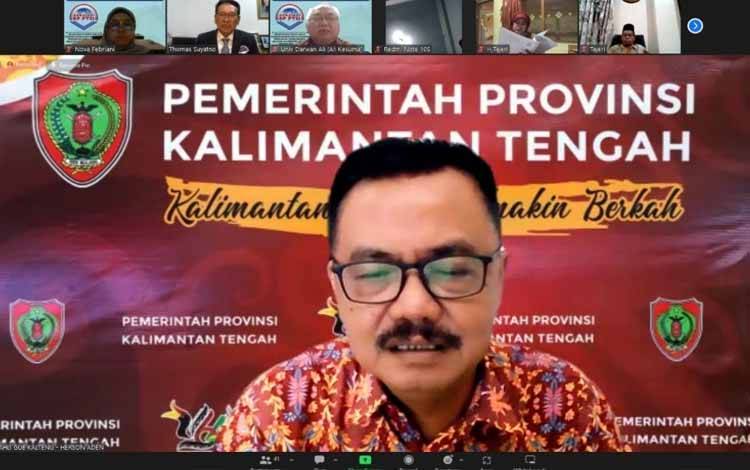 Staf Ahli Gubernur Kalimantan Tengah Bidang Pemerintahan, Hukum dan Politik, Herson B. Aden saat memberikan sambutan