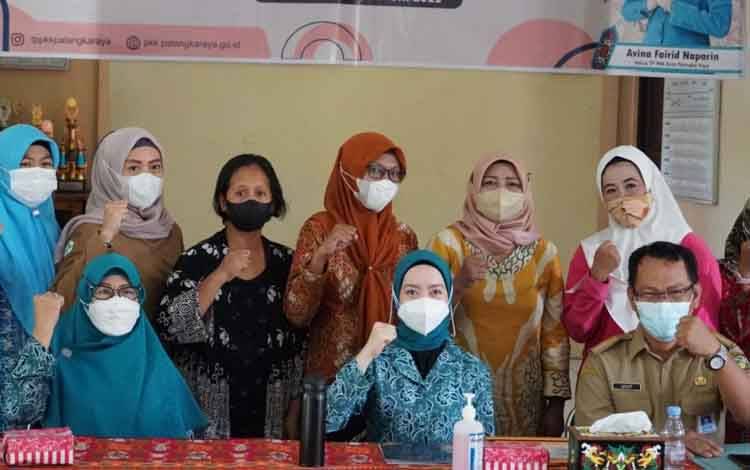 Kegiatan penguatan Posyandu menuju kota bebas stunting di Aula Kecamatan Jekan Raya Jalan Mahir Mahar, Selasa 28 Juni 2022