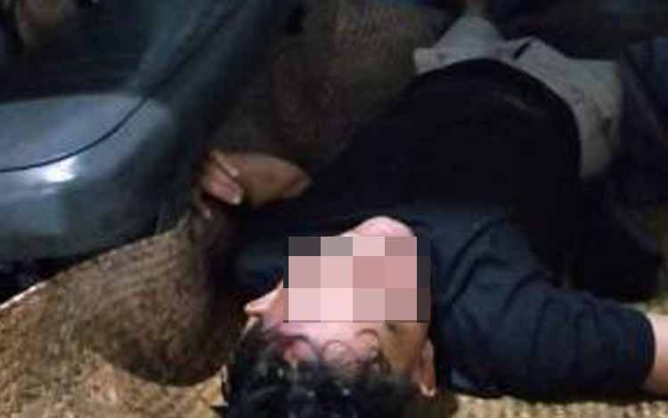 Korban kecelakaan lalu lintas di Kasongan.