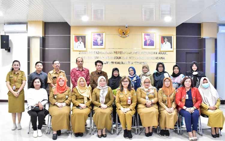 Foto bersama pengurus Forum PUSPA periode 2021-2026