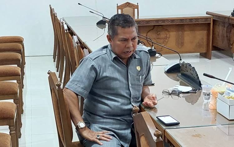 Wakil Ketua Komisi II DPRD Kalteng, Sudarsono. (FOTO: DONNY D)