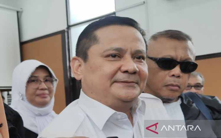 Irjen Napoleon Bonaparte usai menjalani sidang pemeriksaan dakwaan kasus penganiayaan terhadap Muhammad Kosman alias M. Kace alias M. Kece di Pengadilan Negeri (PN) Jakarta Selatan, Kamis (28/7/2022) (ANTARA/Maria Cicilia Galuh)