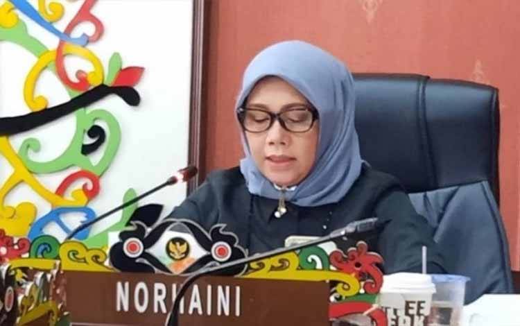Anggota Komisi C DPRD Palangka Raya, Norhaini. (FOTO: HUMAS DPRD)