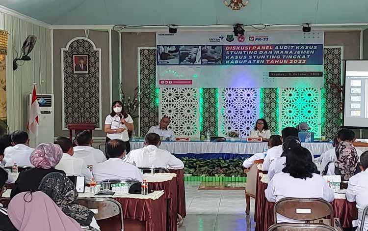 Suasana saat kegiatan Diskusi panel audit kasus stuntung, dan manajemen kasus stunting tingkat Kabupaten Kapuas pada Rabu, 5 Oktober 2022. (FOTO: DODI)