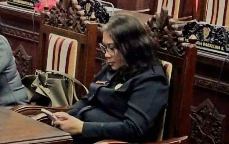 Wakil Ketua Komisi I DPRD Kalteng, Kuwu Senilawati. (FOTO: DPRD KALTENG)