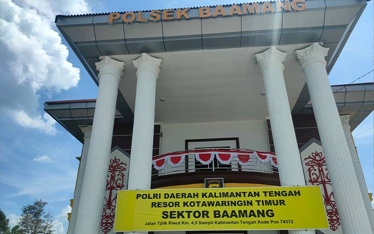 Kantor Polsek Baamang yang berada di Jalan Cilik Riwut Sampit. (FOTO: BUDDI RAHMAT)