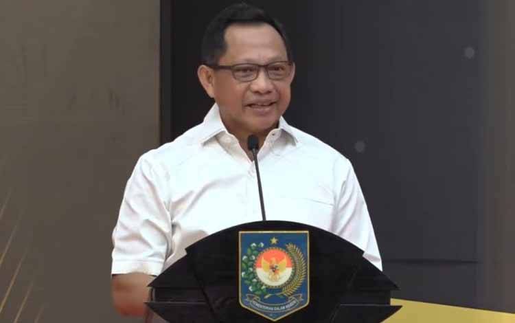 Tangkapan layar-Mendagri Tito Karnavian dalam kegiatan Innovative Government Award (IGA) 2022 di Jakarta Jumat. (ANTARA/Boyke Ledy Watra)
