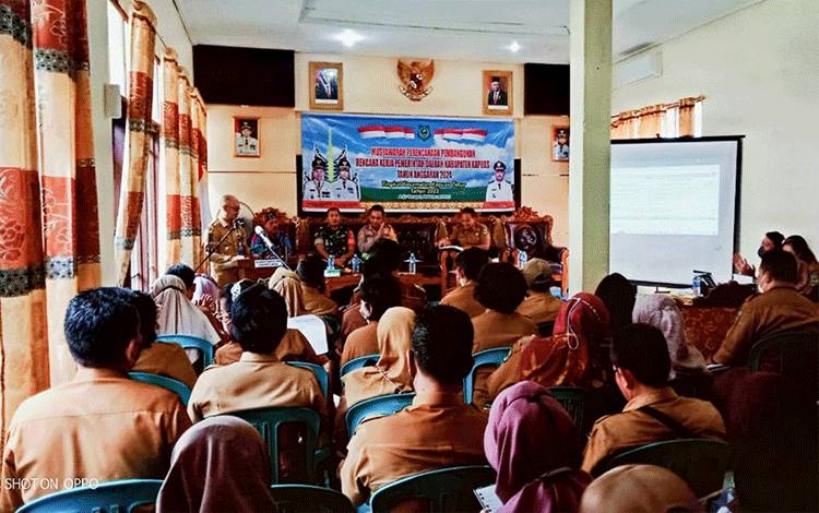 Suasana saat Musrenbang tingkat Kecamatan Kapuas Timur. (FOTO: IST)