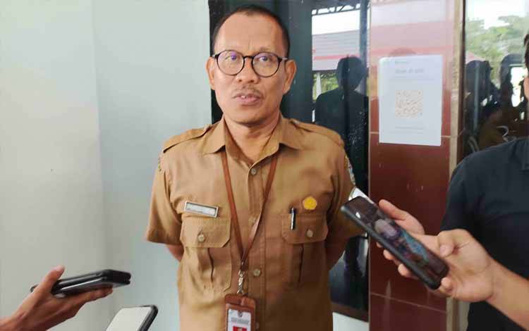 Kadis Kesehatan dr Bahrun Abbas. (Foto : FAHRUL)
