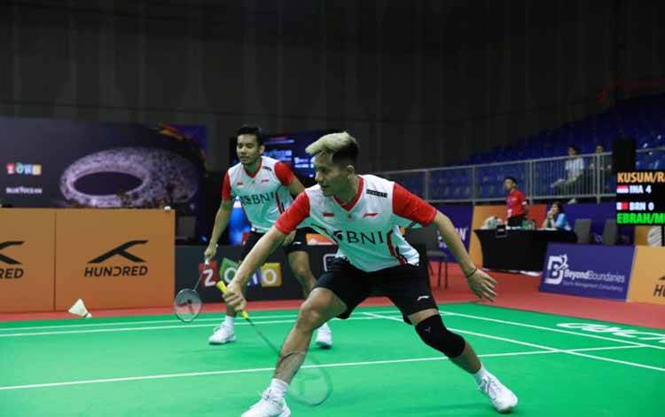 Ganda putra Pramudya Kusumawardana/Yeremia Erich Yoche Yacob Rambitan mengalahkan pasangan Bahrain Adnan Ebrahim/Mohamed Muanis pada penyisihan Grup C Kejuaraan Beregu Campuran Asia (BAMTC) 2023, Rabu. (ANTARA/HO-PP PBSI)