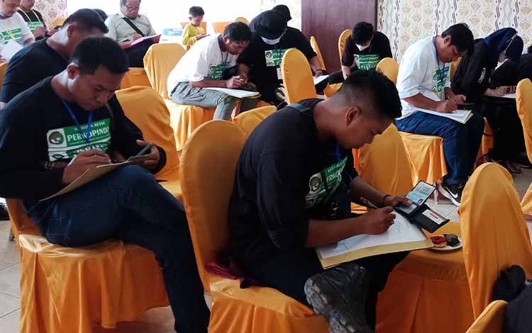 Uji sertifikasi dan kompetensi tenaga ahli yang dilakukan DPC Pertapin Kotim, Februari 2023. (FOTO: DEWIP)