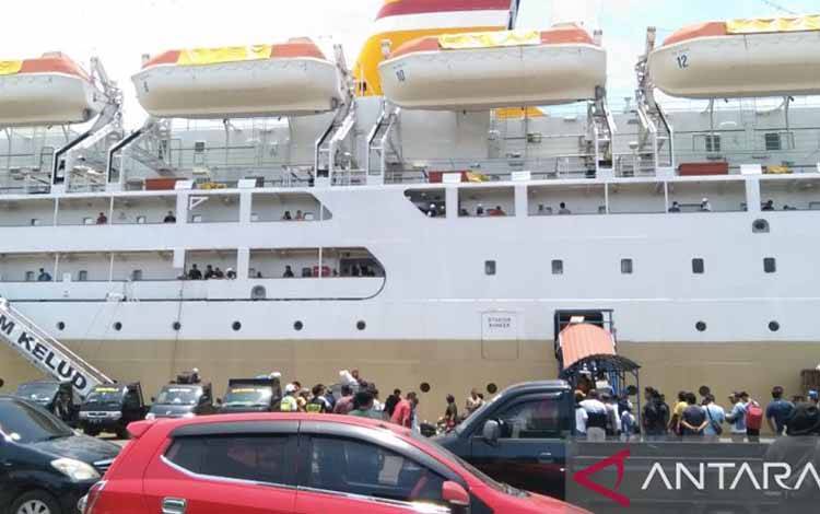Aktivitas pelabuhan penyebrangan di Kepulauan Riau (ANTARA/Jessica)