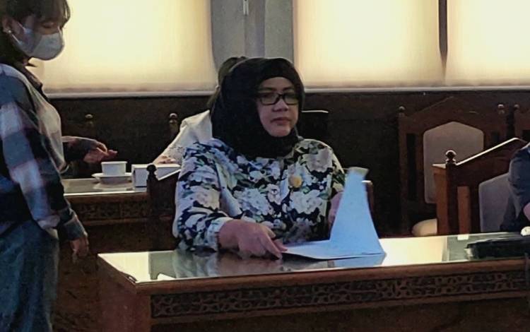 Anggota Komisi III DPRD Kalteng, Andayani. (FOTO: DONNY D)