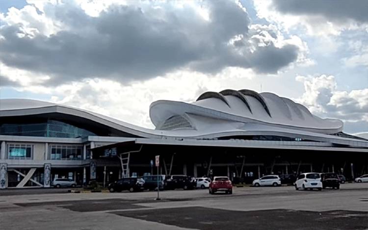 Bandara Tjilik Riwut Palangka Raya. Pemerintah berencana melakukan penyesuaian syarat perjalanan. (FOTO: IST)