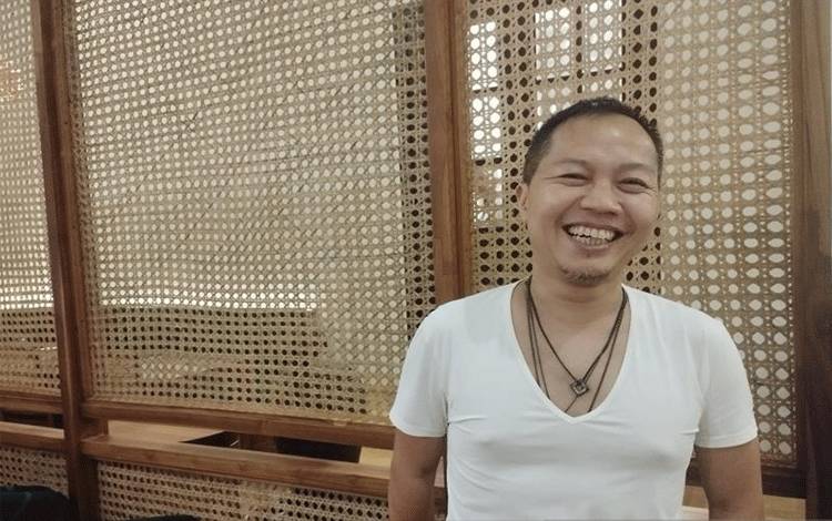 Sandhy Sondoro-Claudia Emmanuela akan Rilis Remake "Tak Pernah Padam"
