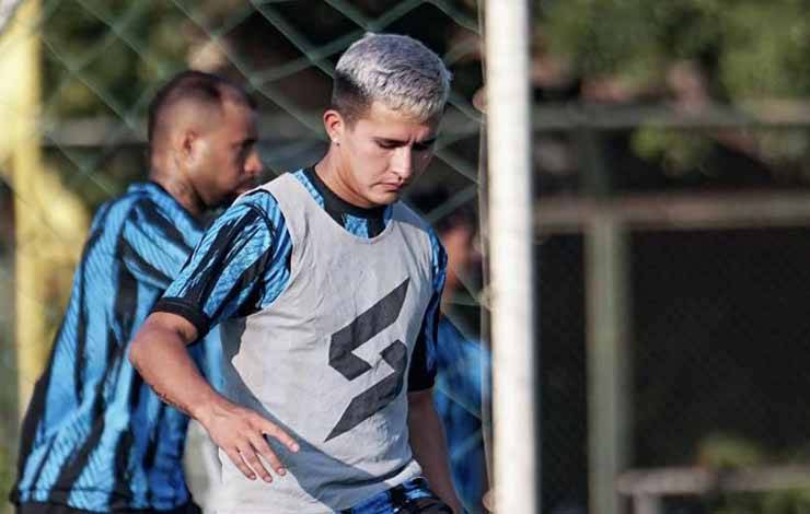 Pemain baru Arema FC Ariel Lucero pada saat mengikuti pemusatan latihan di Yogyakarta. (ANTARA/HO-MO Arema FC)