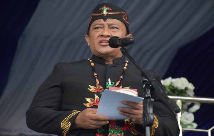 Wakil Gubernur Kalimantan Tengah, Edy Pratowo saat mewakili gubernur Kalteng menghadiri peringatan HUT Barut, Senin, 17 Juli 2023. (FOTO: IST)