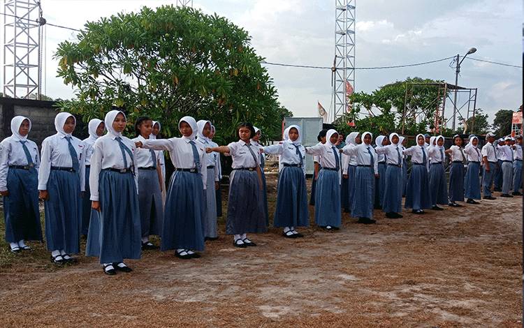Paskibra?Kotawaringin Timur saat pemusatan latihan di Balai Diklat Aparatur SDM. (FOTO: DEWIP)