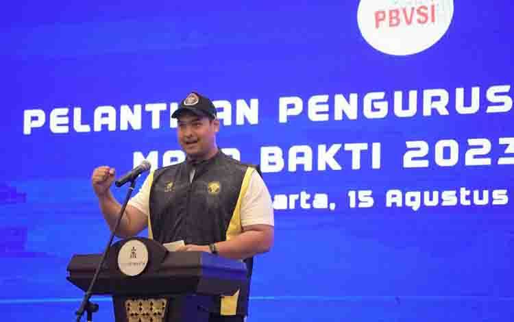 Menteri Pemuda dan Olahraga Republik Indonesia (Menpora RI) Dito Ariotedjo memberi sambutan dalam pelantikan Pengurus Pusat Persatuan Bola Voli Seluruh Indonesia (PP PBVSI) di gedung The Tribrata Darmawangsa, Jakarta Selatan, Selasa (15/8/2023). (ANTARA/HO-Kemenpora RI)