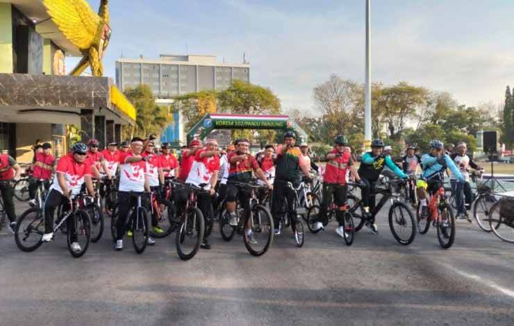 Gowes Kemerdekaan Kalteng Berkah" meriahkan HUT ke-78 RI di Palangka Raya, Jumat (18/8/2023). (ANTARA/HO-Diskominfosantik Kalteng