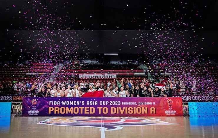 Timnas Bola Basket Putri Indonesia menjadi juara Piala Asia FIBA Putri 2023 Divisi B dan berhak naik tingkat ke Divisi A Asia. ANTARA/HO-FIBA