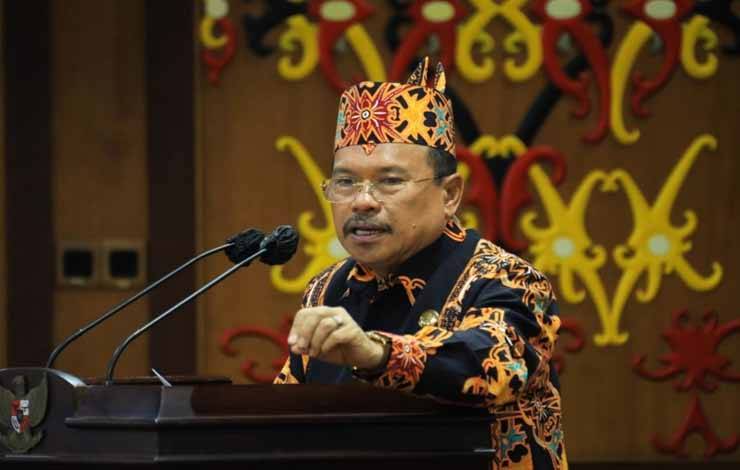 Sekda?Kalteng, Nuryakin saat membuka Rakor RAD P4GN-PN di Aula Eka Hapakat, Kamis, 14 September 2023. (FOTO: FERI)