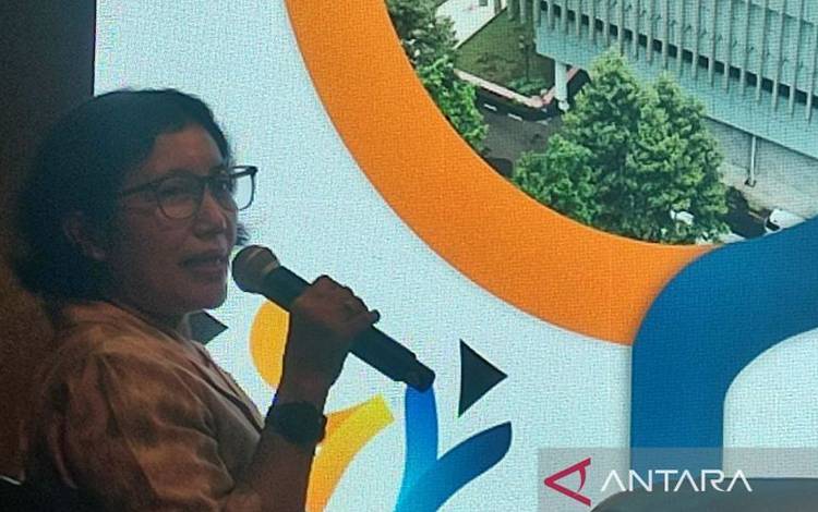 Sekretaris Direktorat Jenderal Ketenagalistrikan Kementerian Energi, dan Sumber Daya Mineral Ida Nuryatin Finahari dalam konferensi pers Hari Listrik Nasional ke-78 Enlit Asia 2023 yang bertajuk Strengthening Asean Readiness In Energy Transition di Jakarta, Rabu (18/10/2023) (ANTARA/M Riezko Bima Elko P)