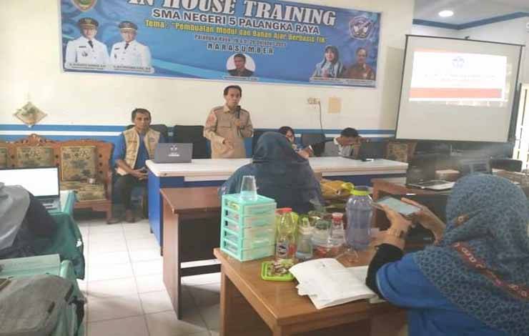 Penetapan visi, misi, tujuan, dan jenama sekolah atau school branding SMAN 5 Palangka Raya.(FOTO: Rilis SMAN 5 Palangka Raya)