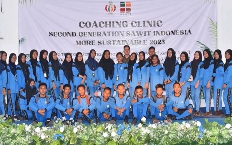 Coaching Clinic bagi 200 orang peserta baru-baru ini di Kecamatan Sungai Lilin, Kabupaten Musi Banyuasin, Provinsi Sumatera Selatan oleh FPSI dan BPDPKS.(FOTO: Rilis BPDPKS)