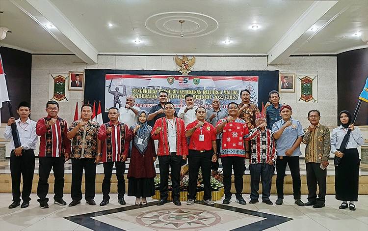 Pengukuhan Pengurus Kerukunan Keluarga Maluku (KKM) Barito Timur di GPU Mantawara Tamiang Layang, Sabtu, 28 Oktober 2023. (FOTO: BOLE MALO)