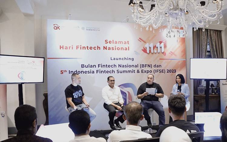 Pembukaan Hari Fintech Nasional kerjasama OJK-AFTECH-AFSI. (FOTO: Rilis OJK Kalteng)