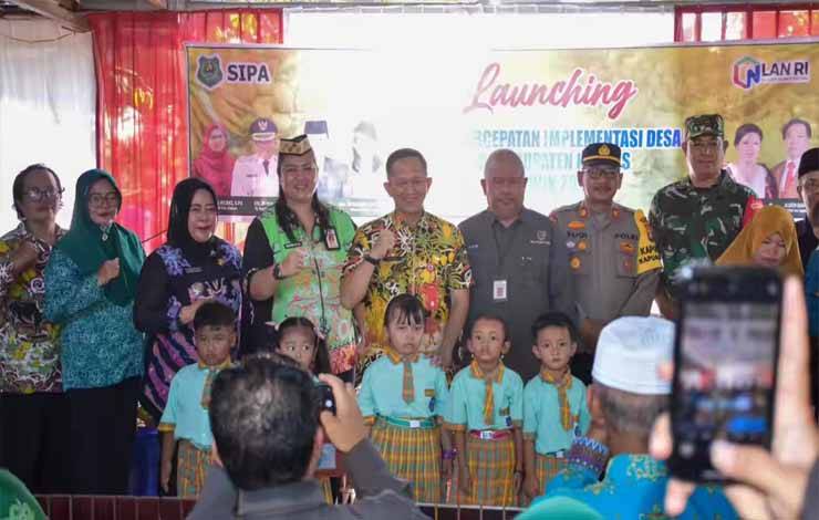 Suasana saat launching program imolementasi Desa B2SA di Desa Bakungin, Kecamatan Kapuas Hilir. (FOTO: IST)