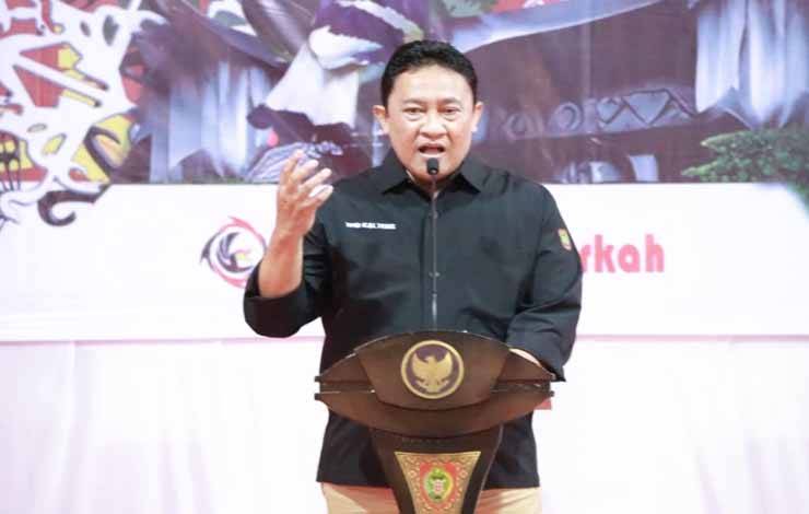 Wakil Gubernur Kalteng Edy Pratowo saat menyampaikan sambutannya. (FOTO: ASEP/RIZALDI)