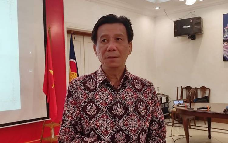 Duta Besar Vietnam untuk Indonesia Ta Van Thong saat pertemuan pers tahunan di Kedutaan Besar Vietnam di Jakarta, Kamis (4/1/2024). (ANTARA/Asri Mayang Sari)