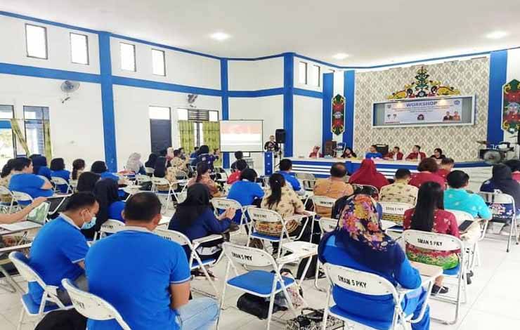 Pendidik SMAN 5 Palangka Raya mengkuti Workshop PPKSP pada Kamis, 11 Januari 2024.(FOTO: Rilis SMAN 5 Palangka Raya)